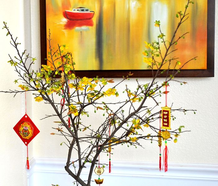 5 loài hoa cần có trên bàn thờ ngày Tết để may mắn theo về suốt năm