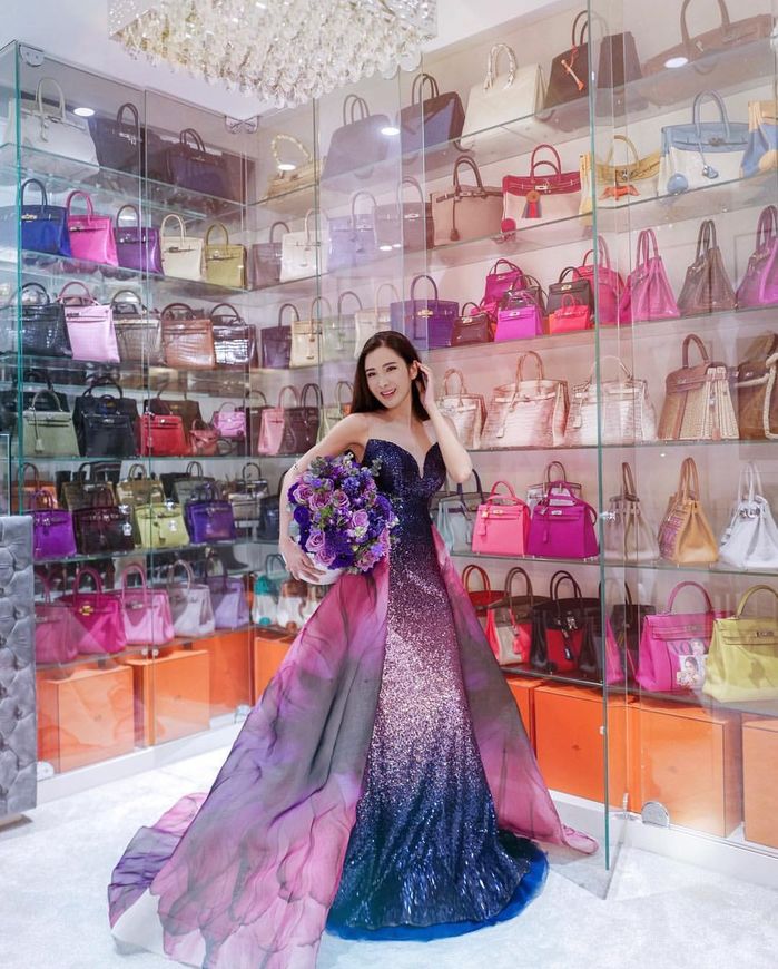 Nữ hoàng Hermès” sở hữu phòng chứa đồ trăm tỷ đồ hiệu