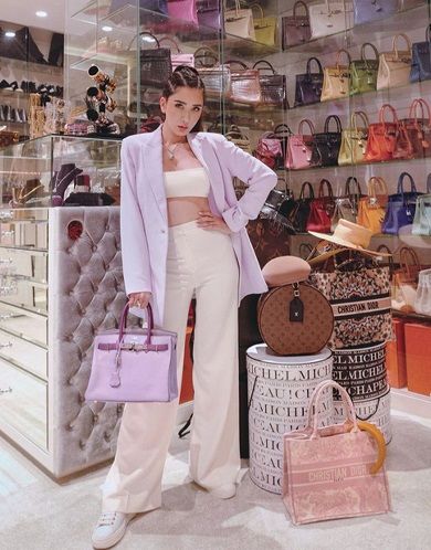 Nữ hoàng Hermès” sở hữu phòng chứa đồ trăm tỷ đồ hiệu