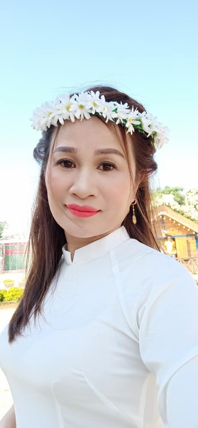 Lê Thị Dần sau 5 năm: Chạy show liên tục lên chức bà ngoại vẫn trẻ đẹp