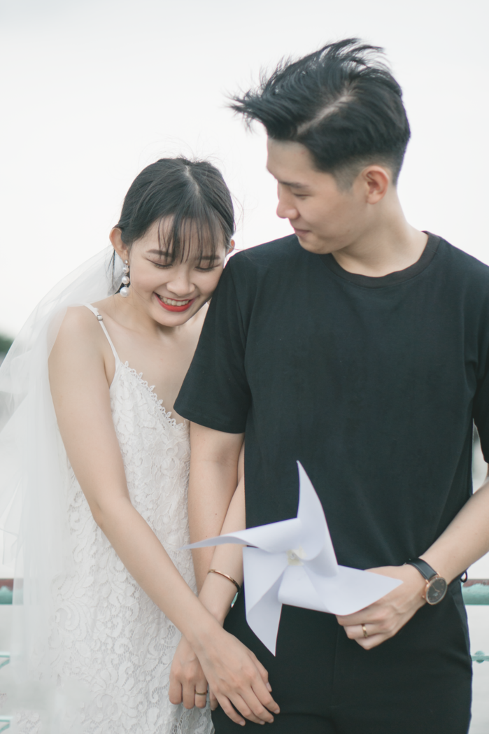 Yêu 10 năm chẳng thể cưới, yêu 3 tháng đã kết hôn