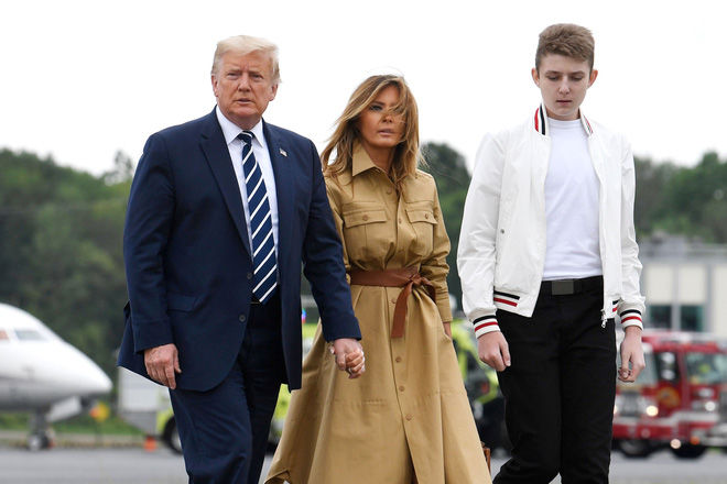 Barron Trump vắng mặt trong lễ chia tay của Donald Trump