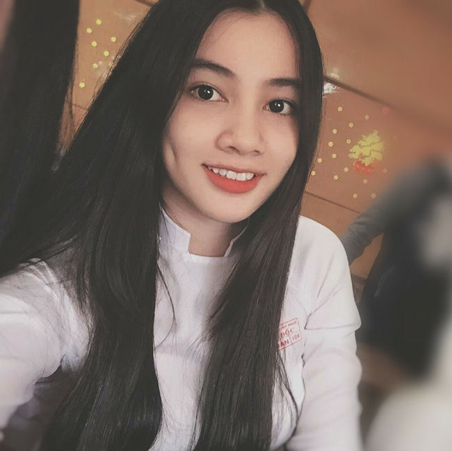 Nhan sắc của Cẩm Đan thời còn đi học