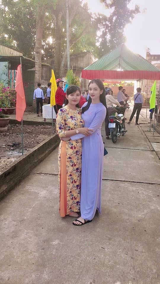 Nhan sắc của Cẩm Đan thời còn đi học