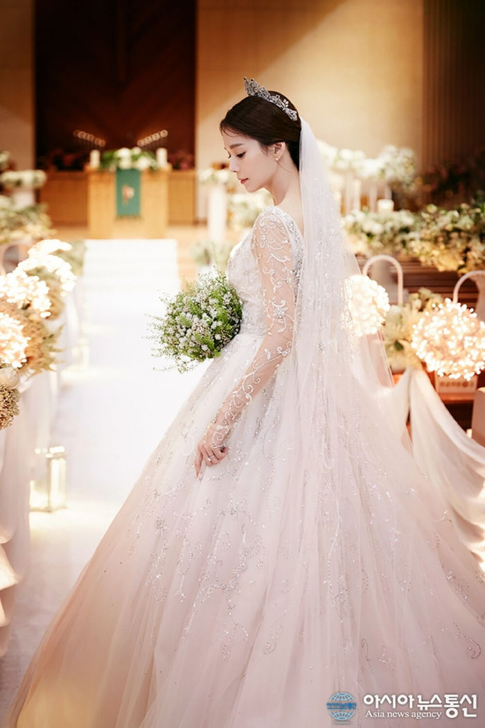 Trước Son Ye Jin, Hyun Bin từng yêu những mỹ nhân tuyệt sắc không kém