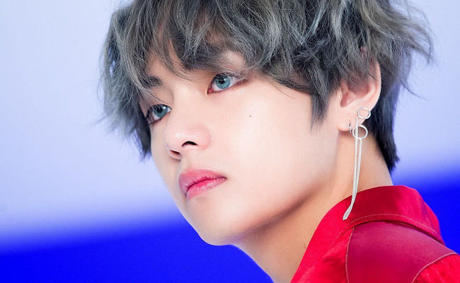 Những nam idol Kpop sở hữu mắt một mí vẫn hot rần rần