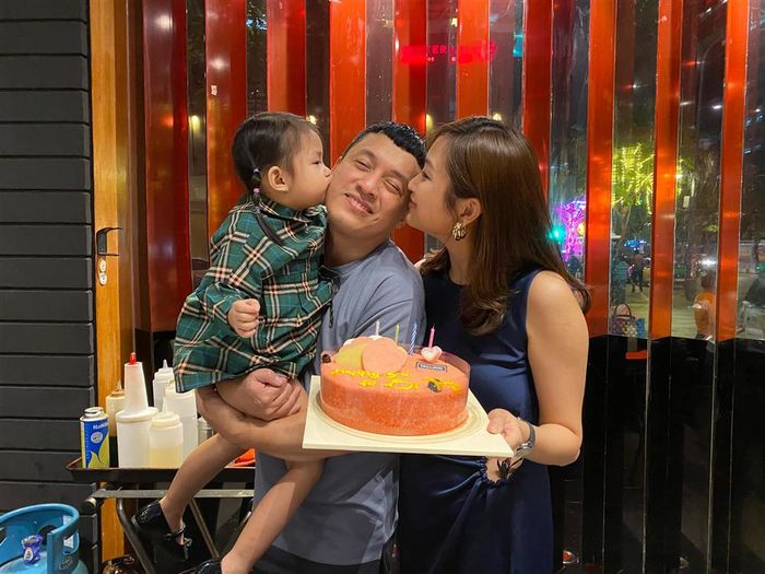 Con gái Lam Trường với vẻ ngoài xinh xắn