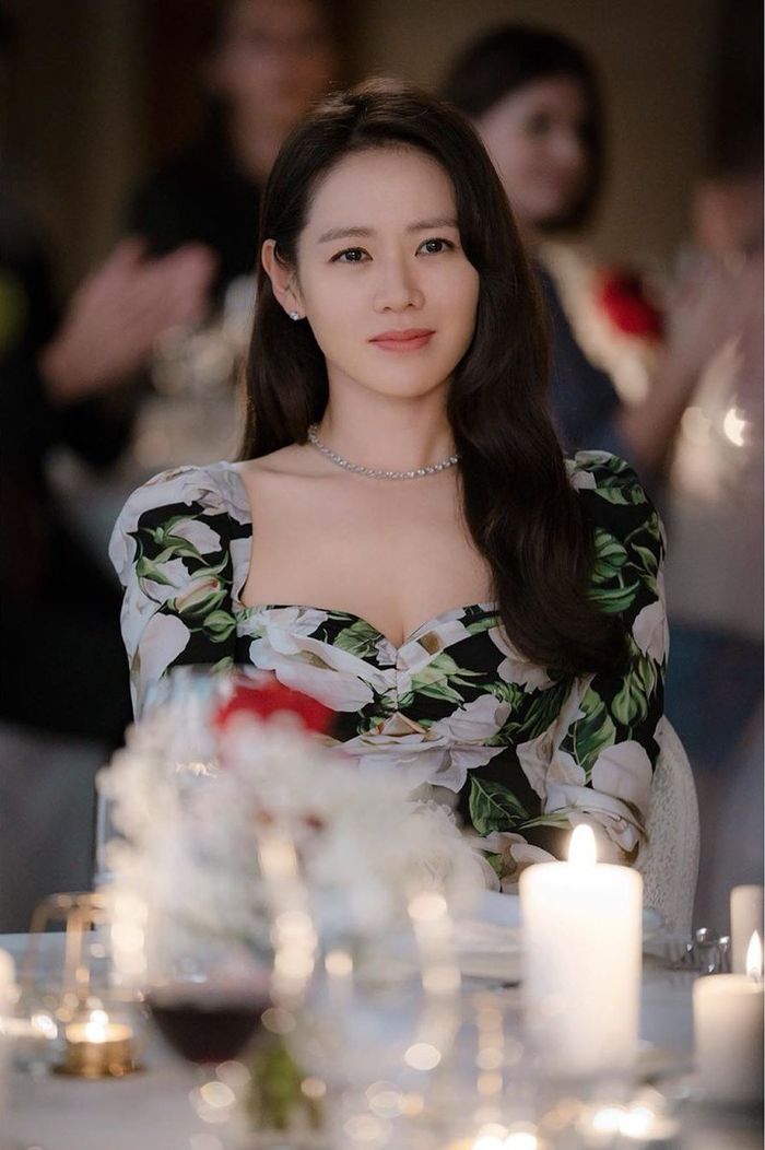 4 tuyệt chiêu makeup trẻ đẹp của Son Ye Jin