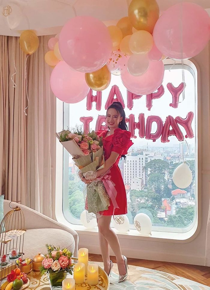 Angela Phương Trinh xinh đẹp tựa nữ thần trong loạt ảnh mừng tuổi mới