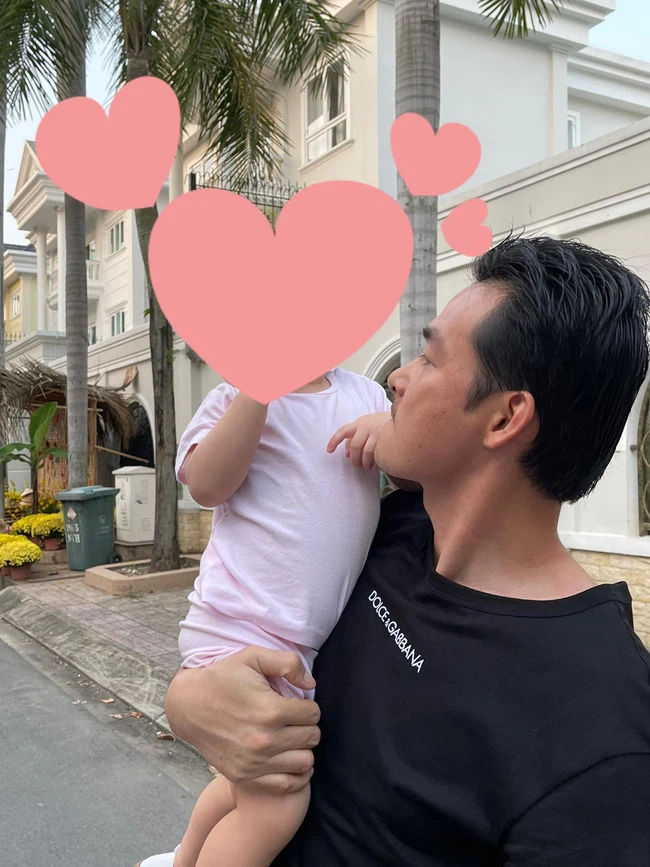Lộ diện con gái Quách Ngọc Ngoan và Phượng Chanel
