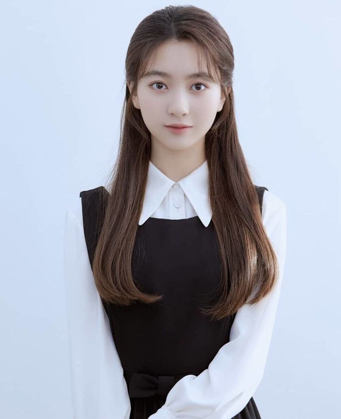 Kal So Won gây sôt ở tuổi 15