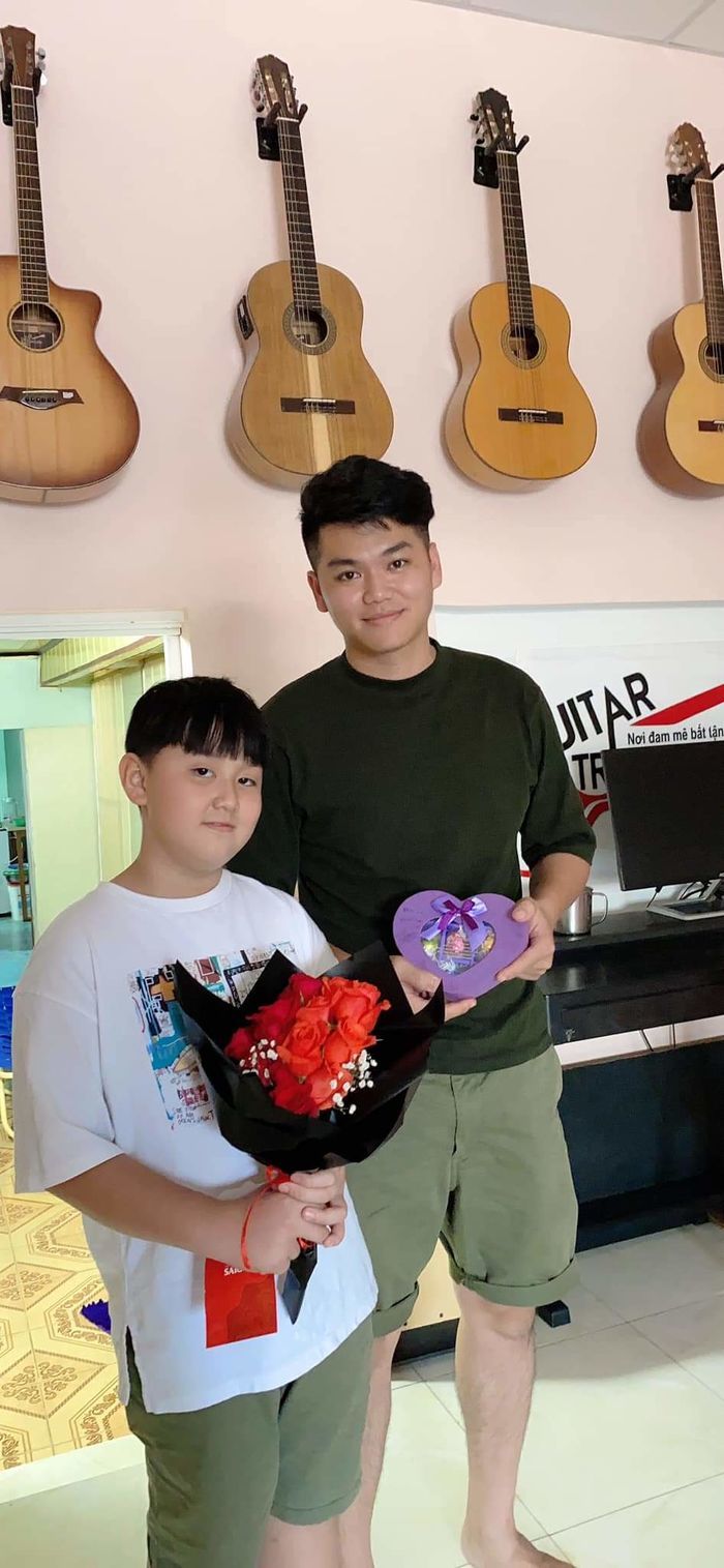 Con trai riêng của mỹ nhân Việt hòa hợp với người mới của mẹ