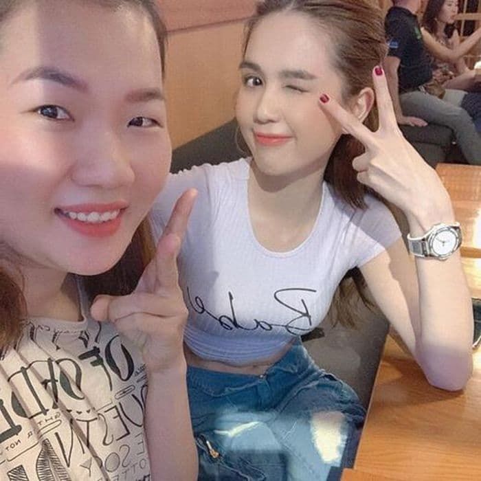 Ngọc Trinh chi hơn 400 triệu mua quà Tết cho bố mẹ