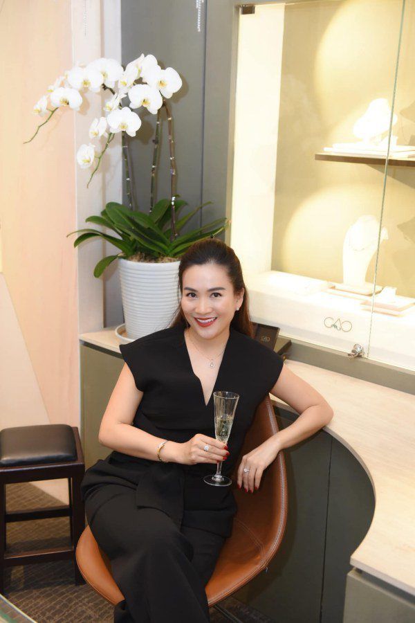 Hội bạn thân vừa đẹp vừa giàu Hà Kiều Anh - Trương Ngọc Ánh - Anh Thơ