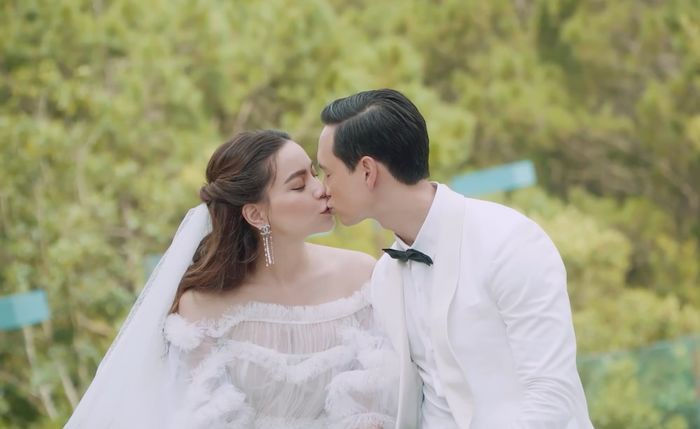 Lý Quí Khánh bất ngờ nhá hàng ảnh cưới Hà Hồ - Kim Lý vào 29 Tết
