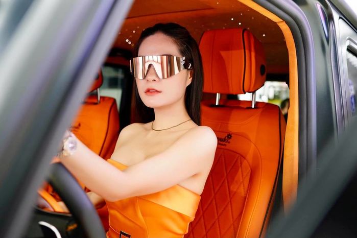Những mỹ nhân Việt được chồng tặng quà khủng