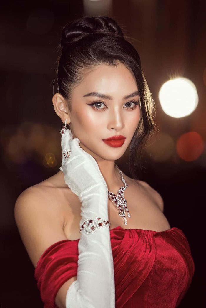 Mỹ nhân Việt sở hữu cặp chân mày đẹp tự nhiên