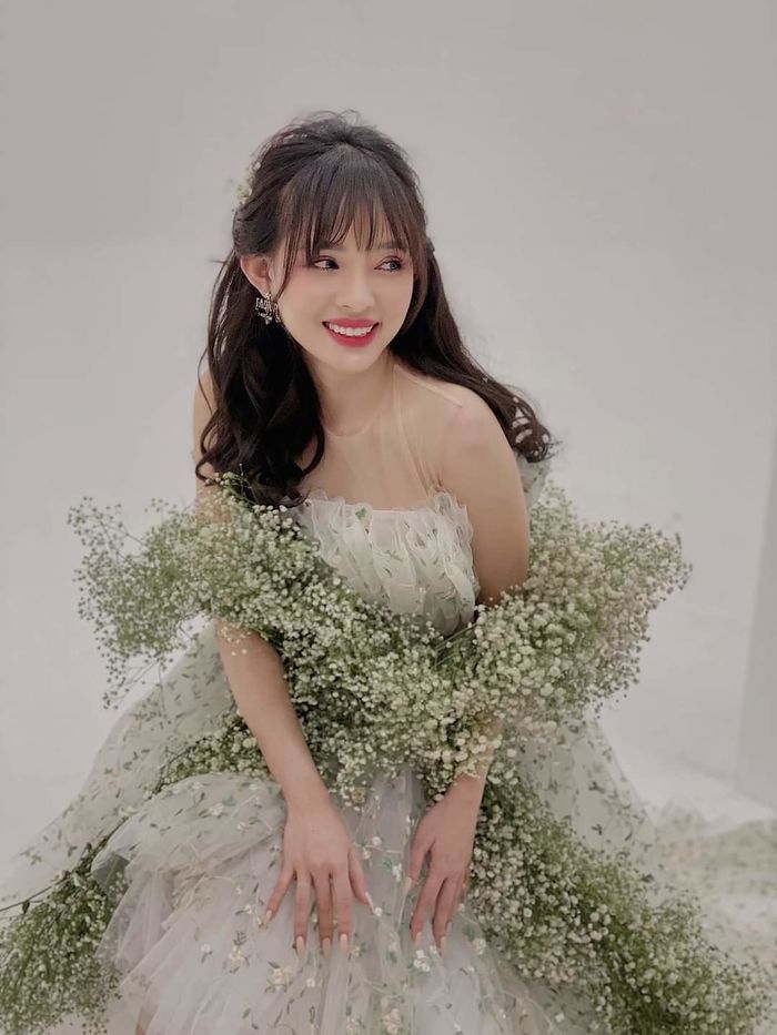 Mỹ nhân Việt vỡ kế hoạch, xuống bàn đẻ chưa lâu lại mang bầu