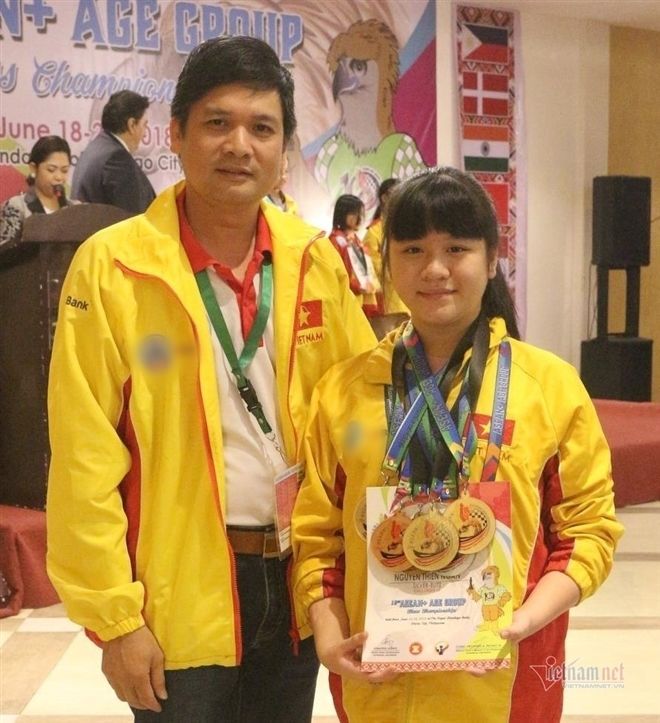 Nữ sinh lớp 10 ở Thái Nguyên vô địch cờ vua thế giới