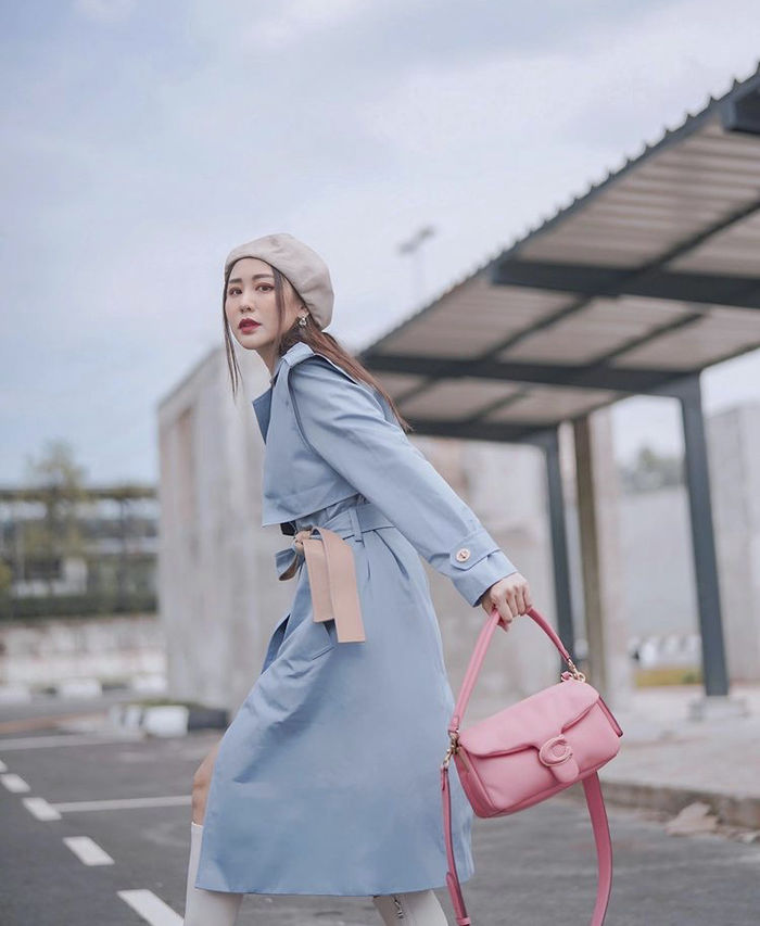 Loạt ngôi sao đồng loạt vác túi siêu to khổng lồ ra đường