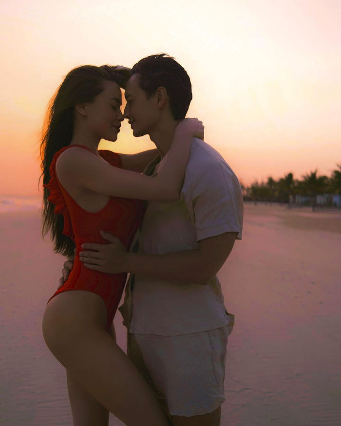 Hồ Ngọc Ha đăng ảnh bikini sau khi than thở ít like hơn hai con