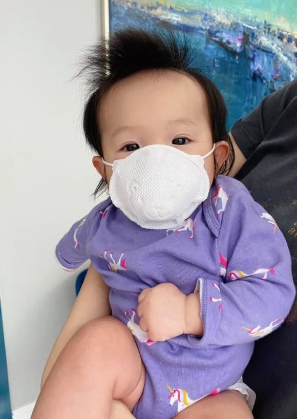 Vẻ đáng yêu của con gái Cường Đô la