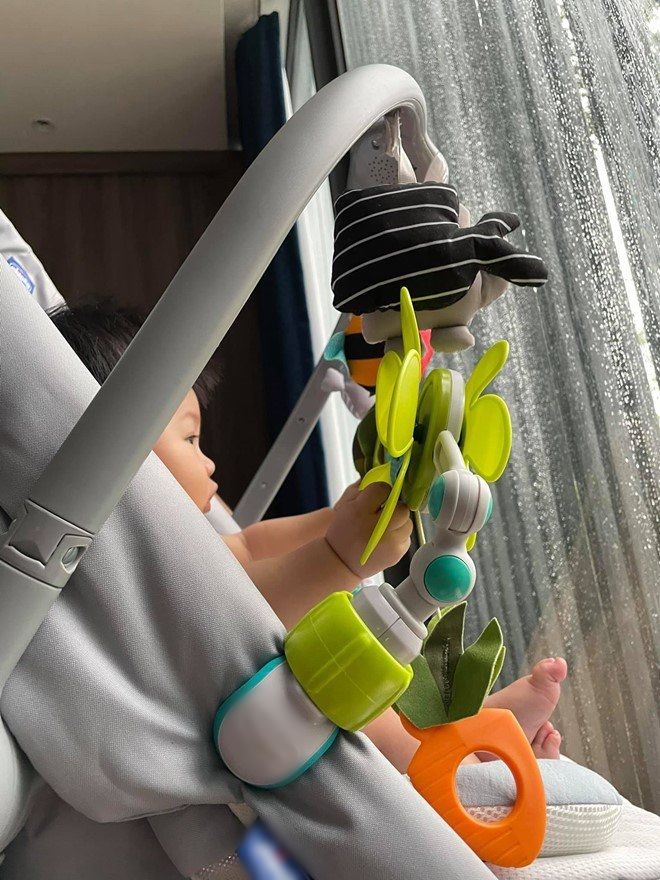Vẻ đáng yêu của con gái Cường Đô la
