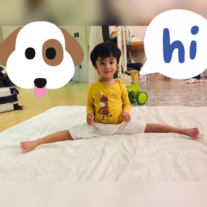 Con trai Nguyệt Ánh và chồng Ấn Độ có vẻ đẹp lai cực phẩm