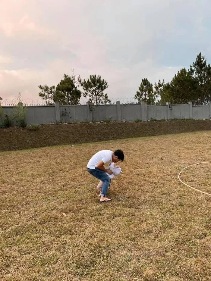 Vợ chồng Trường Giang trốn con đi Đà Lạt