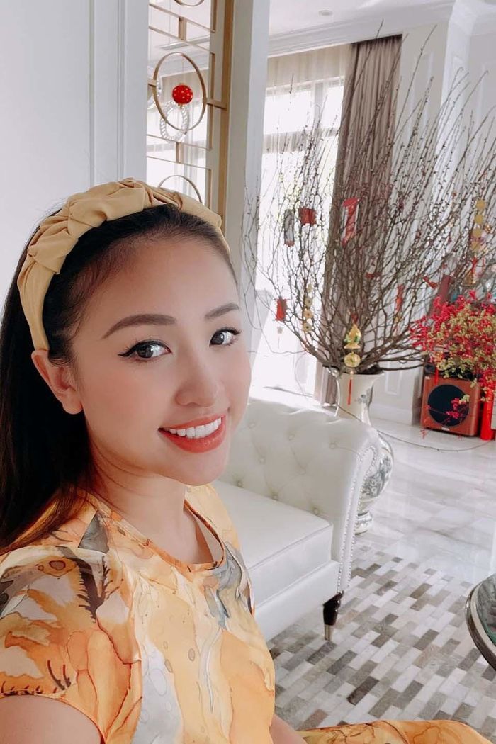 Cuộc sống viên vẫn của Ốc Thanh Vân và Vân Hugo ở tuổi 40
