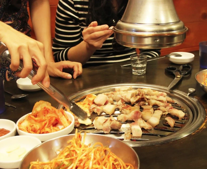 Hẹn hò đến lần thứ 3 bạn gái vẫn không chịu share tiền