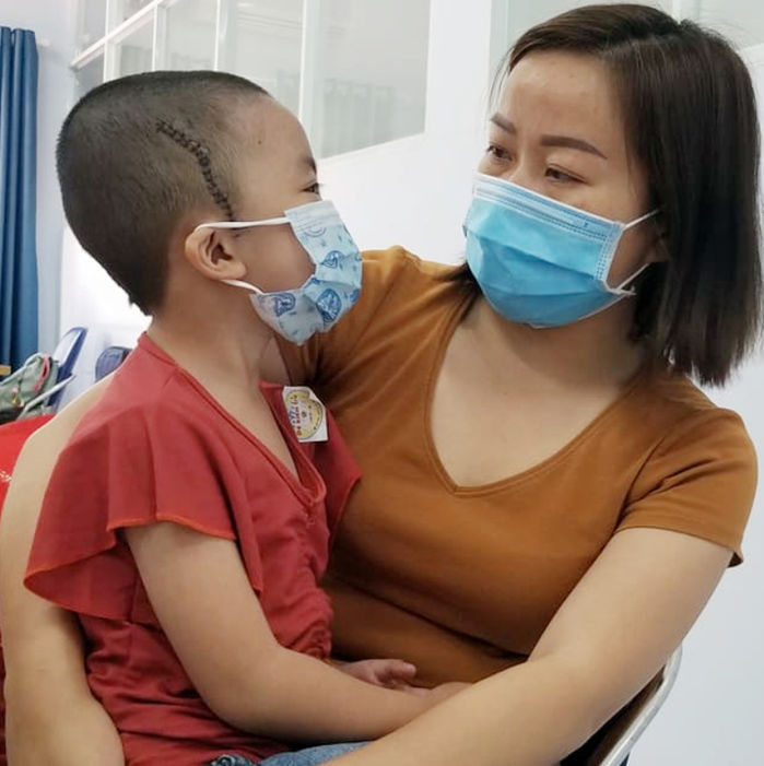Bé gái 5 tuổi ở Đăk Nông mắc bệnh lạ: Đột quỵ mỗi khi khóc to
