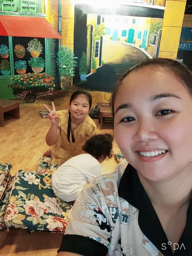 Bị hàng xóm nói xấu, “mẹ ghẻ” dùng hành động đập tan mọi gièm pha