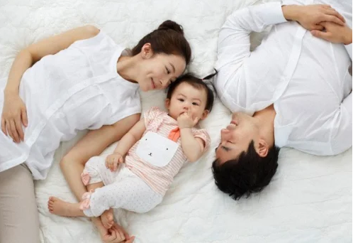 Ngoài kinh tế, bố mẹ cần chuẩn bị những gì trước khi có con?