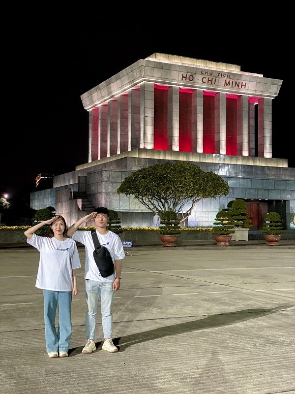 Cặp đôi 9X dành 60 triệu để phượt 6.000km từ Nam ra Bắc trong 33 ngày