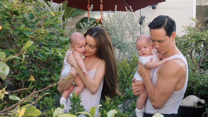 Con gái Hồ Ngọc Hà được mẹ làm điệu chuẩn công chúa mỗi lần xuất hiện