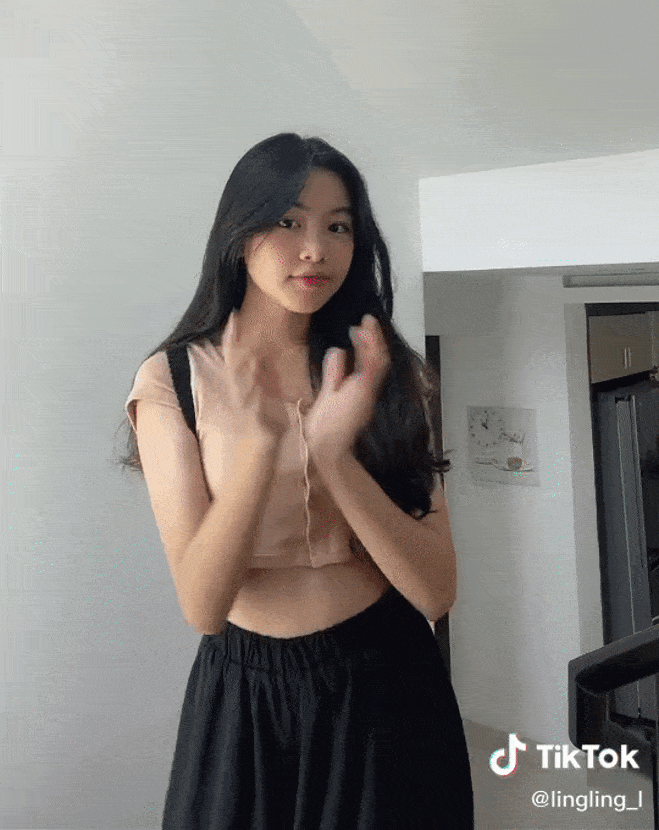Con gái Quyền Linh khoe khả năng vũ đạo