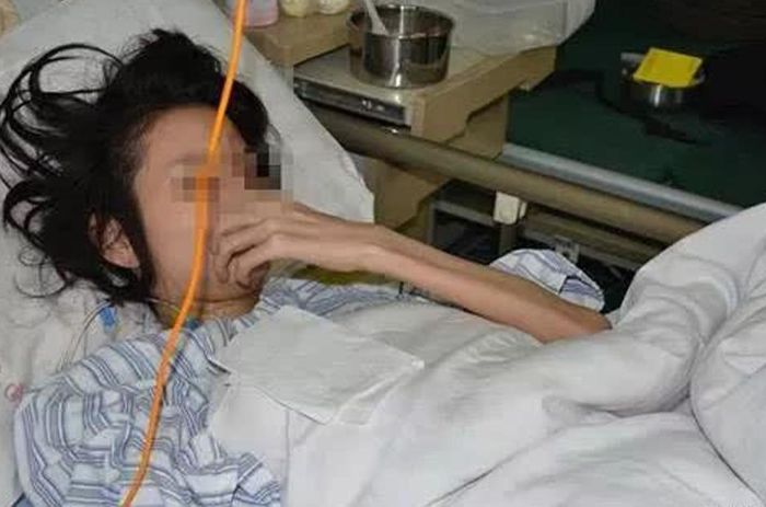 Nhà 3 người mắc nan y, bố mẹ bốc thăm xem ai là người ở lại chăm con