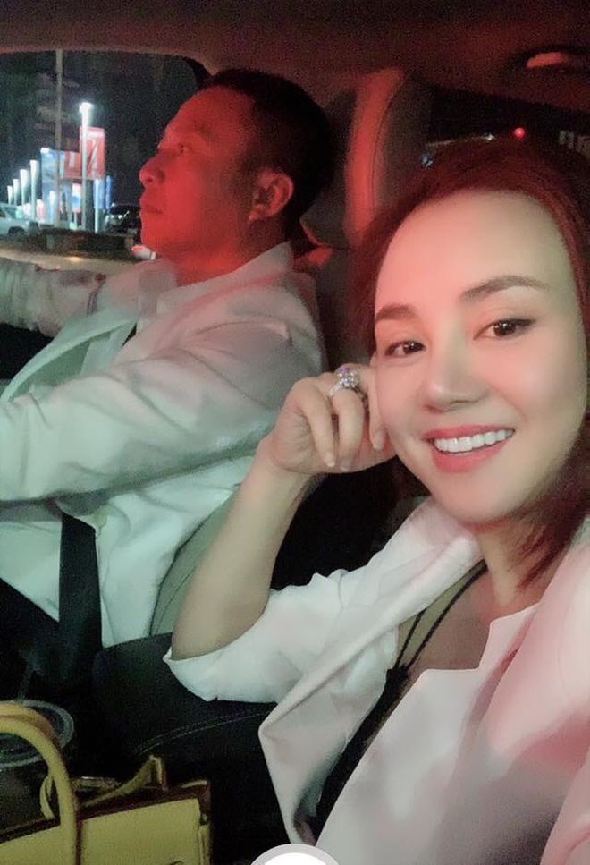 Vy Oanh sống sung sướng trước tin mang thai lần 3