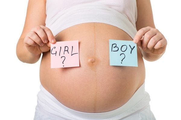 ĐH Granada (Tây Ban Nha): Sinh con trai khiến mẹ bầu đau hơn con gái