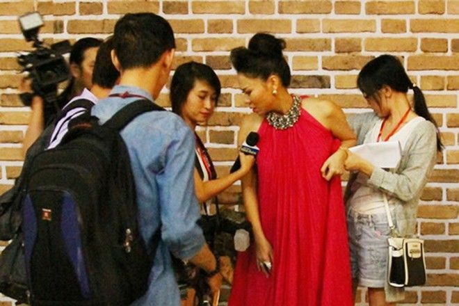 Những mỹ nhân Việt đang mang bầu vẫn đi diễn
