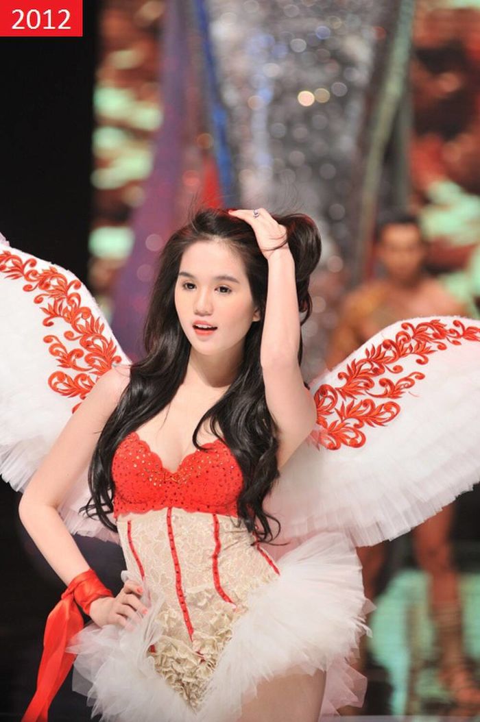 Hành trình 16 năm vươn lên của nữ hoàng nội y Ngọc Trinh