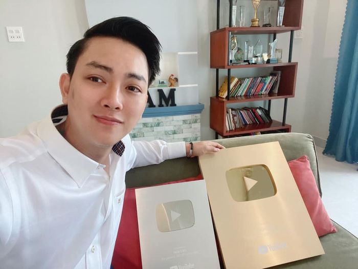 Hoài Lâm lấy lại phong độ cực điển trai, fan hy vọng sớm tái xuất