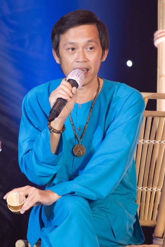 Hoài Linh: Tôi muốn thẩm mỹ để níu kéo thanh xuân