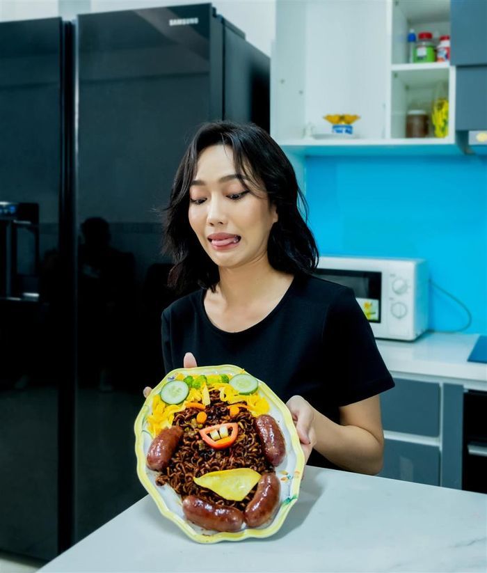 Những mỹ nhân Vbiz nấu ghét vào bếp, nấu ăn dở