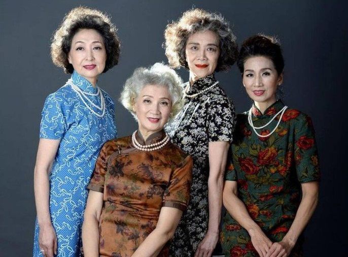 Hội quý bà U60: Kênh Tik Tok gây sốt của các quý bà