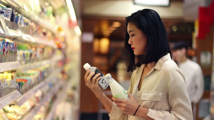 Lãng phí đồ ăn vì hiểu nhầm thông số của hạn sử dụng trên bao bì