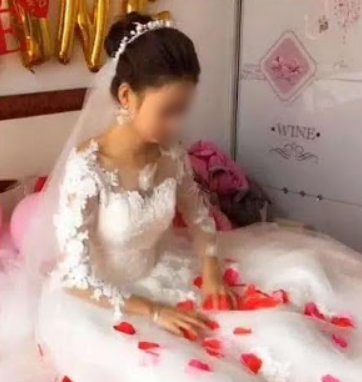 Cưới lần 3, cô dâu 26 tuổi tính mời đông khách để gỡ vốn