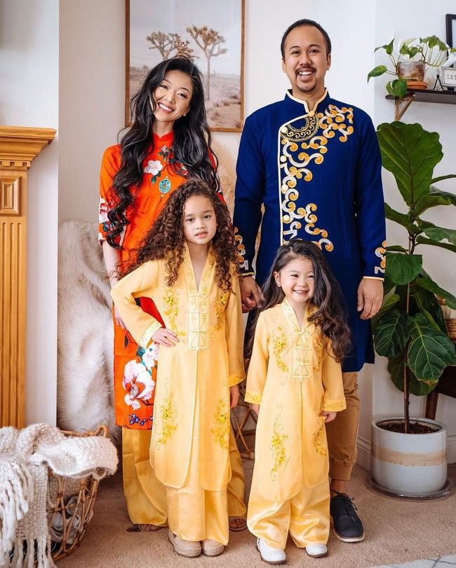 Michelle Nhu nổi tiếng nhờ chụp ảnh cùng 2 con gái xinh xắn
