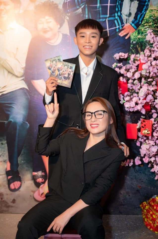 Hồ Văn Cường và mẹ nuôi Phi Nhung tốt đẹp hậu ồn ào